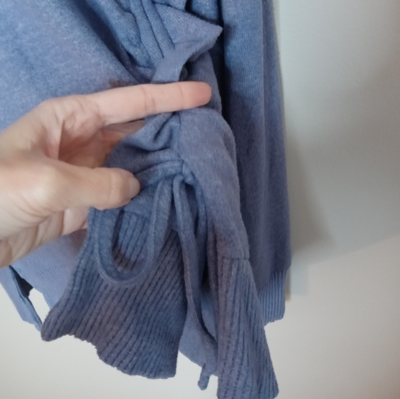 Saturday Sunday Anthropologie Fleece Sweater Cinched Side Tie Size XS - Picture 4 of 13
